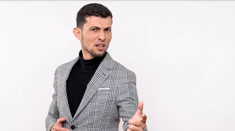 Когато пристигнах в хотела си, видях съпруга си с друга жена – почти припаднах, когато чух истината