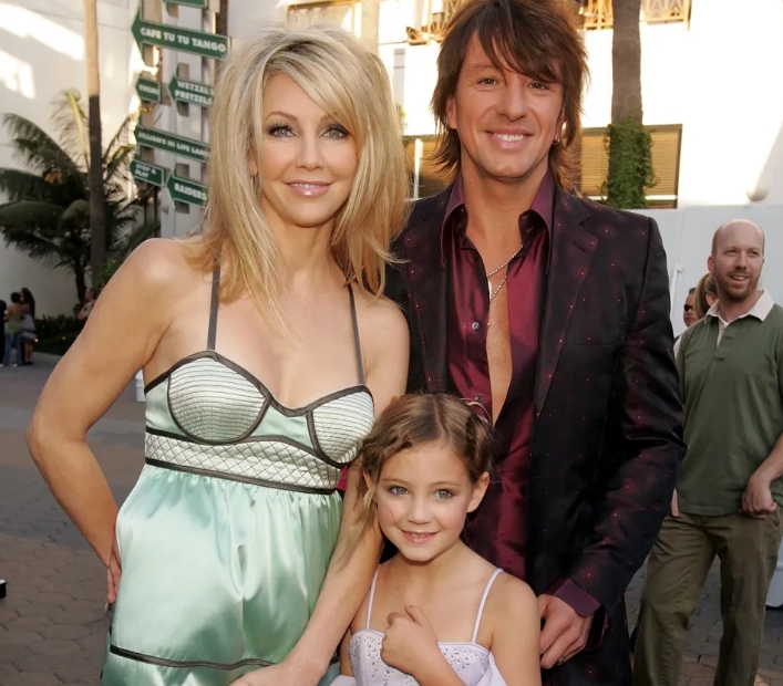 Дъщерята на Heather Locklear, Ava, се омъжи с впечатляваща рокля и предизвика реакции заради смелия си избор