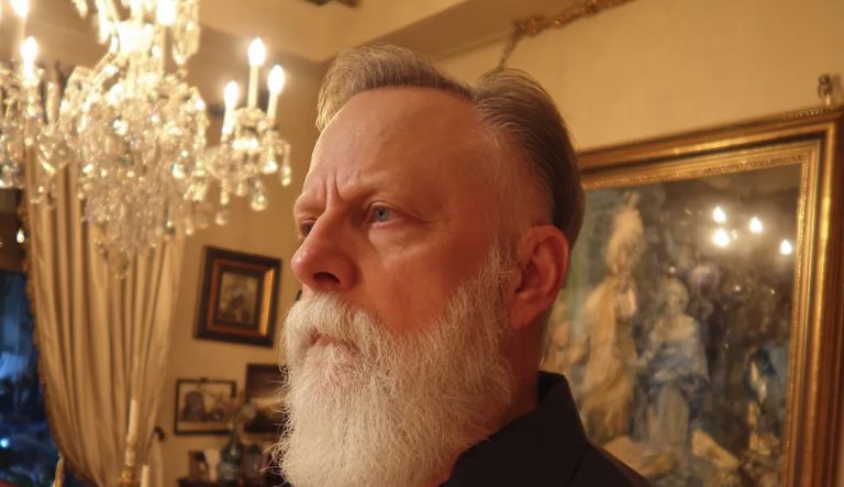 Брат ми изчезна преди 50 години – Вчера срещу мен в един ресторант седна мъж с неговите очи и каза: „Трябва да знаеш истината“
